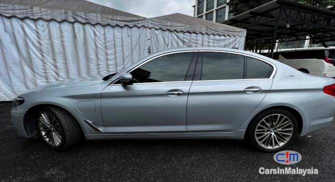 BMW 5 Series 2.0-LITER LUXURY M-SPORTS SEDAN Automatic 2018 - image 17