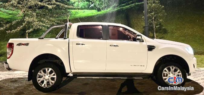 Ford Ranger 2.0-L 4X4 DIESEL TURBO KERETA SAMBUNG BAYAR Automatic 2019 in Kuala Lumpur - image