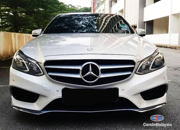 Mercedes Benz E300D 2.2-LITER DIESEL HYBRID LUXURY SEDAN Automatic 2015 in Selangor