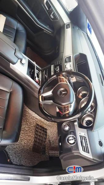 Mercedes Benz E300D 2.2-LITER DIESEL HYBRID LUXURY SEDAN Automatic 2015 in Selangor - image