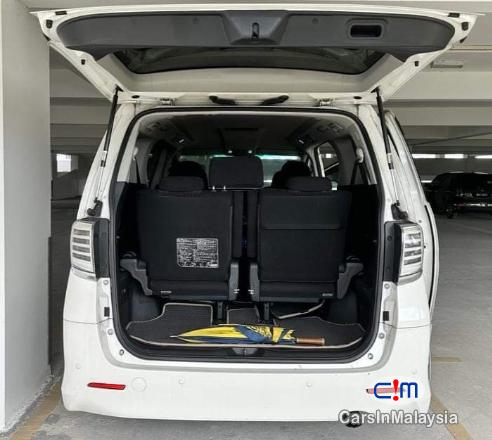 Toyota Vellfire 2.4-LITER LUXURY FAMILY MPV 7 SEATERS Automatic 2017 - image 7