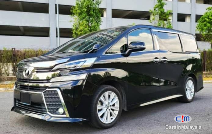 Toyota Vellfire 2.5-LITER LUXURY FAMILY MPV 7 SEATERS Automatic 2017 - image 14