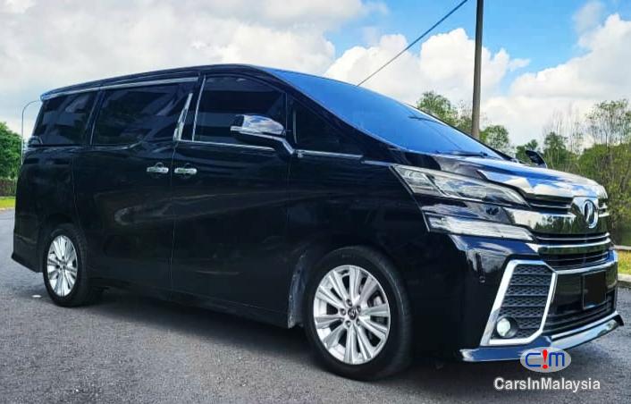 Picture of Toyota Vellfire 2.5-LITER LUXURY FAMILY MPV 7 SEATERS Automatic 2017