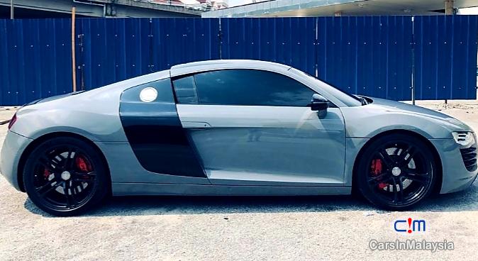 Audi R8 4.2-Liter Rare Super Sport Car In Market Sambung Bayar Automatic 2015 - image 7