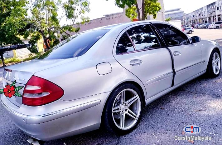 Mercedes Benz E200K 1.8-LITER LUXURY SEDAN Automatic 2005 - image 5