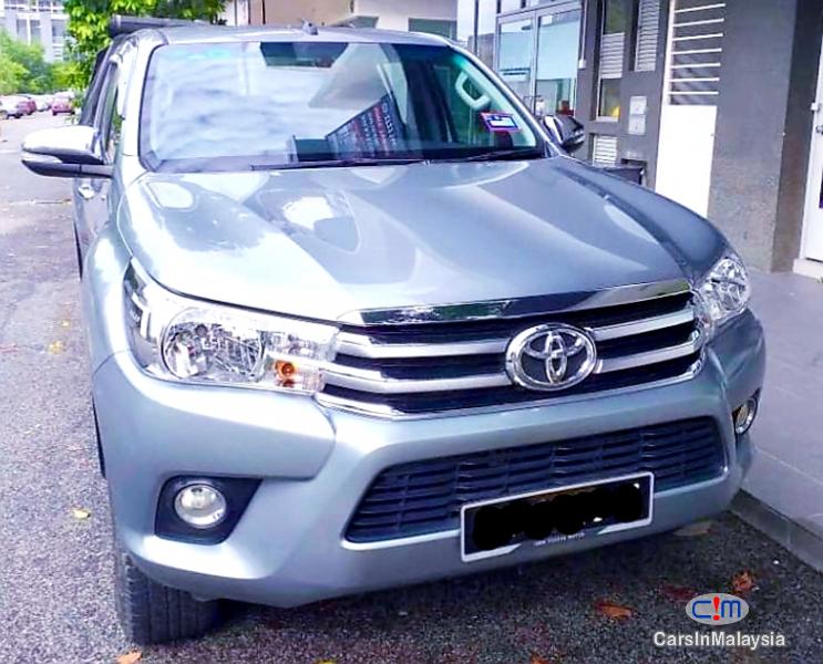 Toyota Hilux 2.8-LITER 4x4 DOUBLE CAB DIESEL TURBO Automatic 2016 - image 9