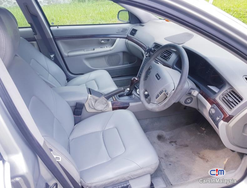 Volvo S80 2.0-LITER OLD BIG CAR LUXURY SEDAN Automatic 2002 - image 8