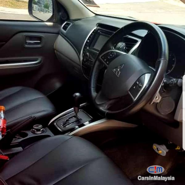 Mitsubishi Triton Adventure 2.4 4WD Diesel Automatic 2016 in Selangor - image