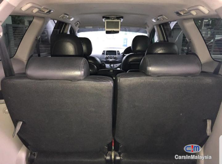 Mitsubishi Grandis 2.4L (A) Family MPV Automatic 2009 - image 11