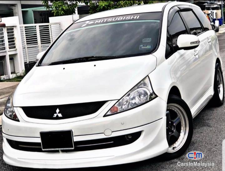 Mitsubishi Grandis 2.4L (A) Family MPV Automatic 2009 in Selangor