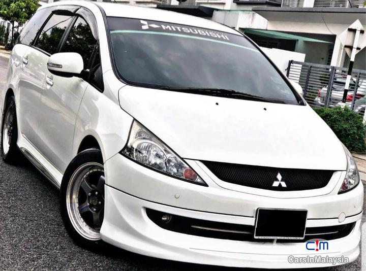 Picture of Mitsubishi Grandis 2.4L (A) Family MPV Automatic 2009 in Selangor