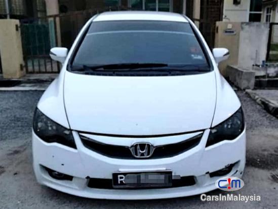 Honda Civic 1.8-LITER SEDAN SPORT Automatic 2010 - image 2