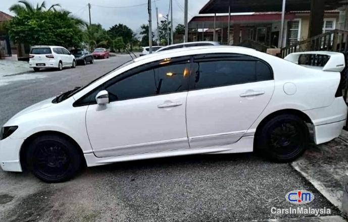 Honda Civic 1.8-LITER SEDAN SPORT Automatic 2010 - image 3