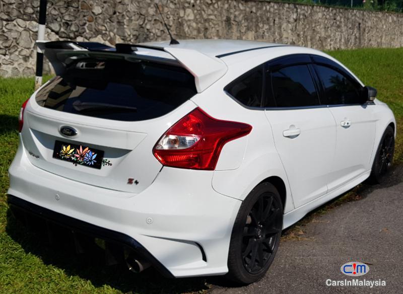Ford Focus 2.0-LITER SPORT HATCHBACK Automatic 2014 - image 20