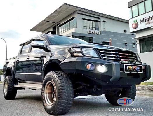 Toyota Hilux 2.5-LITER 4X4 TURBO DIESEL AUTO Automatic 2015 - image 5