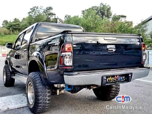 Toyota Hilux 2.5-LITER 4X4 TURBO DIESEL AUTO Automatic 2015 - image 6
