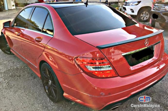 Mercedes Benz C180 CGI 1.6-LITER LUXURY SEDAN Automatic 2013 - image 6
