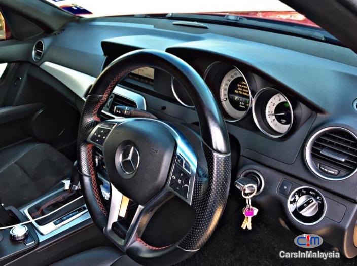 Mercedes Benz C180 CGI 1.6-LITER LUXURY SEDAN Automatic 2013 - image 8