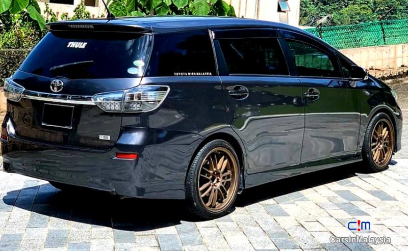 Toyota Wish 1.8-LITER FAMILY MPV Automatic 2013 in Malaysia