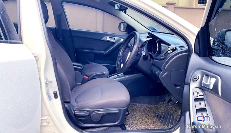 Kia Forte 1.5-LITER ECONOMY SEDAN Automatic 2010 - image 10