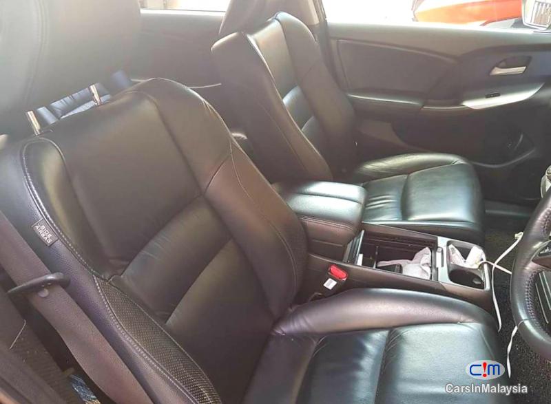 Honda Odyssey 2.4-LITER LUXURY 7 SEATERS FAMILY MPV Automatic 2014 - image 8