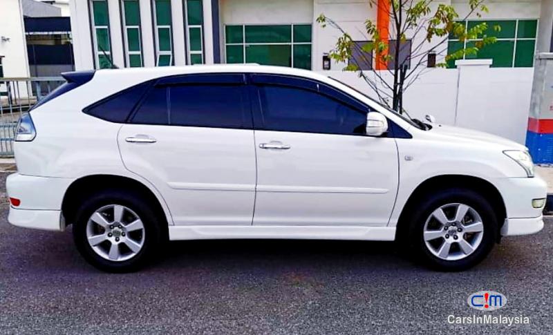 Toyota Harrier 2.4-LITER LUXURY SUV Automatic 2011 - image 3