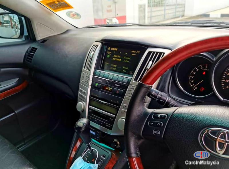 Toyota Harrier 2.4-LITER LUXURY SUV Automatic 2011 - image 5