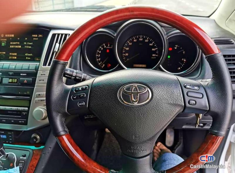 Toyota Harrier 2.4-LITER LUXURY SUV Automatic 2011 - image 6