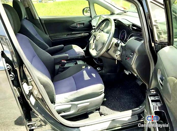 Toyota Wish 1.8-LITER ECONOMY 7 SEATER SUV / MPV Automatic 2015 - image 17
