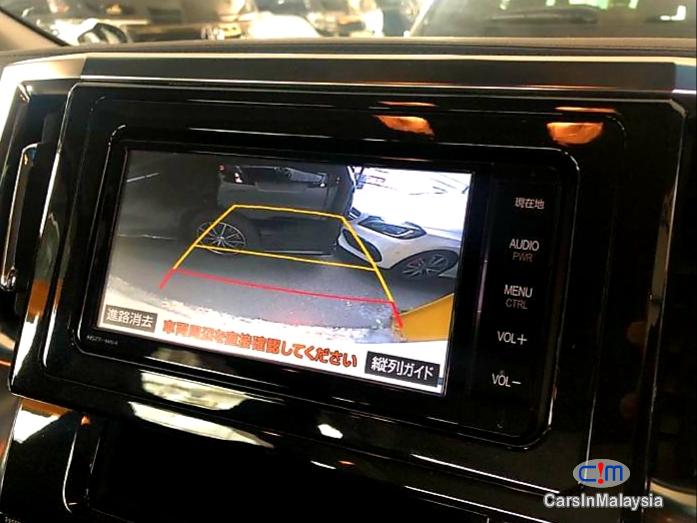 Toyota Vellfire 2.5-LITER LUXURY MPV NEW ROBOT MODEL FACELIFT Automatic 2020 in Malaysia