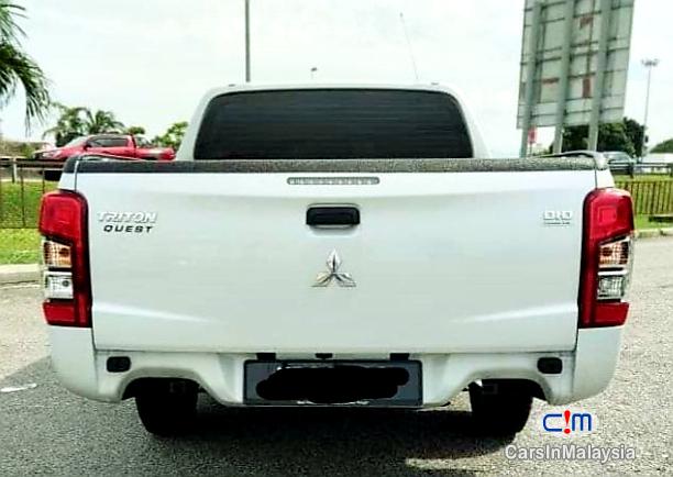 Mitsubishi Triton 2.5-LITER DOUBLE CAB CHASSIS DIESEL TURBO Manual 2020 in Malaysia
