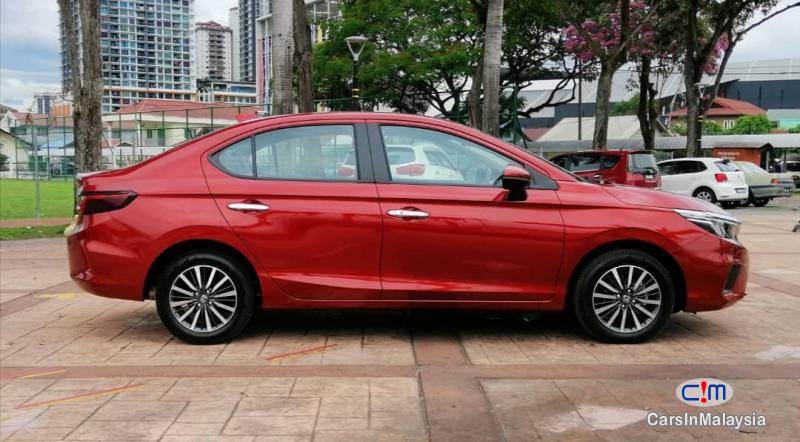 Honda City 1.5-LITER NEW CAR ECONOMY SEDAN Automatic 2021 - image 10
