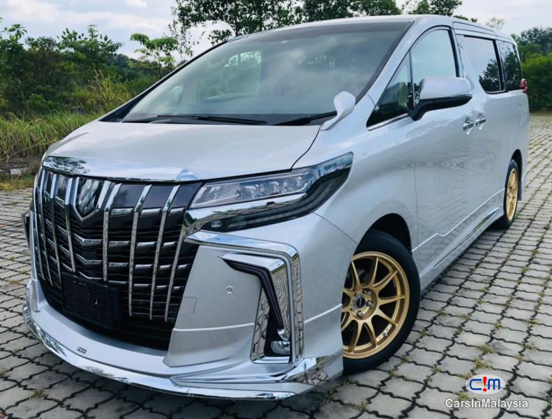 Toyota Alphard 2 5-LITER LUXURY FAMILY MPV SAMBUNG BAYAR Automatic 2017 in Penang