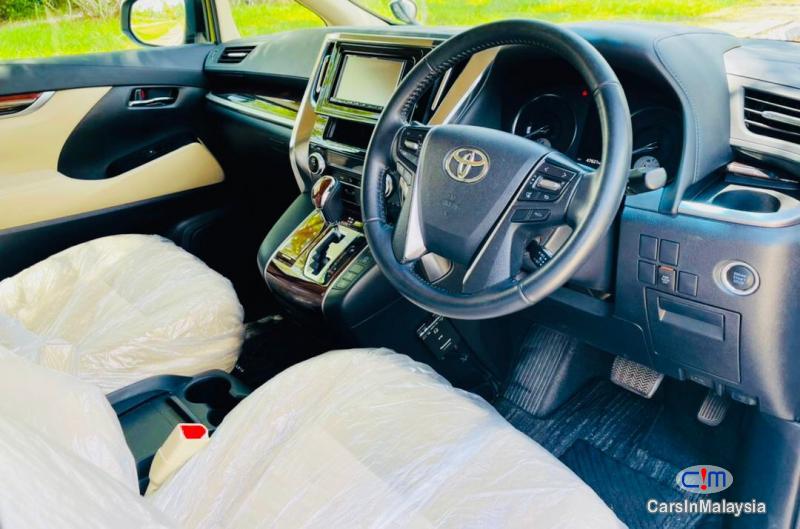 Picture of Toyota Alphard 2 5-LITER LUXURY FAMILY MPV SAMBUNG BAYAR Automatic 2017 in Malaysia