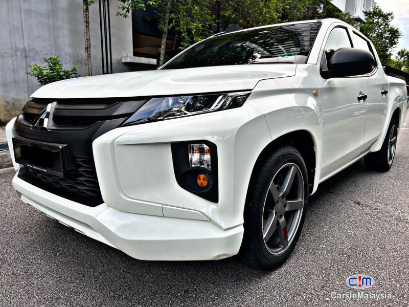 Mitsubishi Triton 2.5-LITER 2WD CAB CHASIS NEW FACELIFT Manual 2022