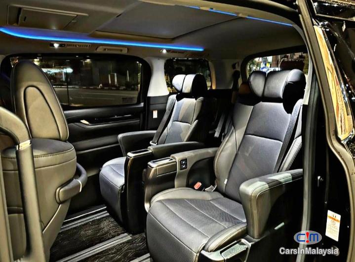 Toyota Alphard 2.5-LITER KERETA SAMBUNG BAYAR LUXURY FAMILY MPV NEW FACELIFT Automatic 2022 in Malaysia - image