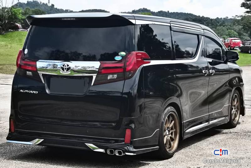 Toyota Alphard 2.5-LITER LUXURY FAMILY KERETA SAMBUNG BAYAR Automatic 2018 - image 4