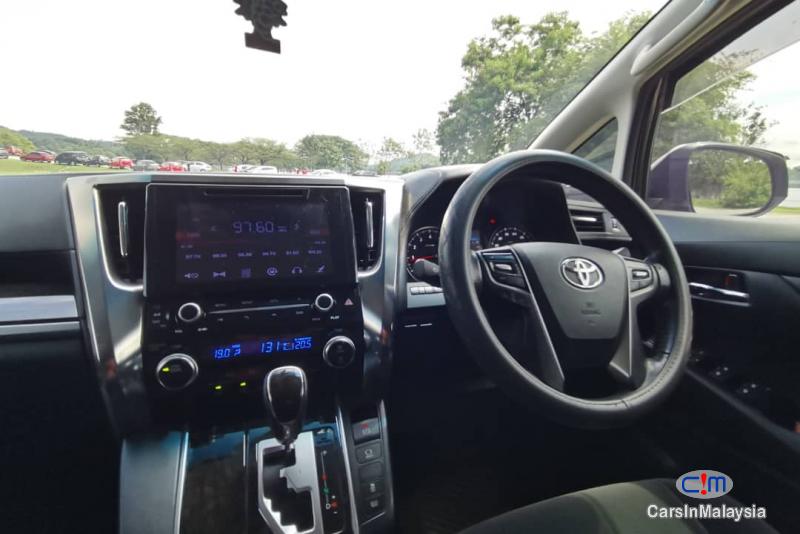 Toyota Alphard 2.5-LITER LUXURY FAMILY KERETA SAMBUNG BAYAR Automatic 2018 - image 8