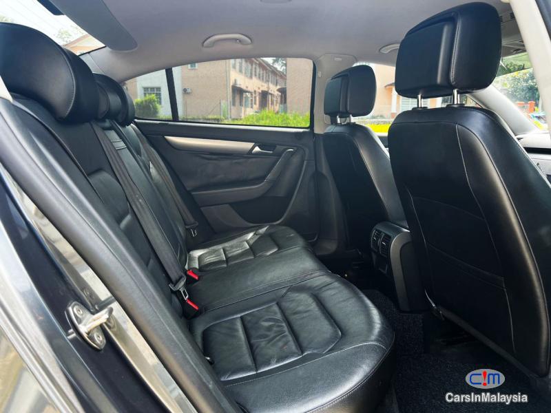 Volkswagen Passat 1.8-LITER LUXURY SEDAN CAR CONTINUE LOAN Automatic 2015 - image 6