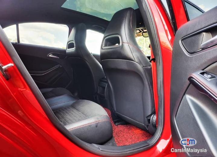 Mercedes Benz A250 2.0-LITER LUXURY SPORTS HB Automatic 2019 - image 11