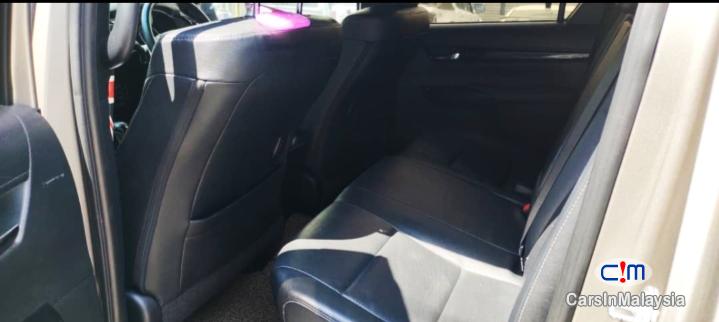 Picture of Toyota Hilux 2.4-LITER 4x4 KERETA SAMBUNG BAYAR Automatic 2019 in Malaysia