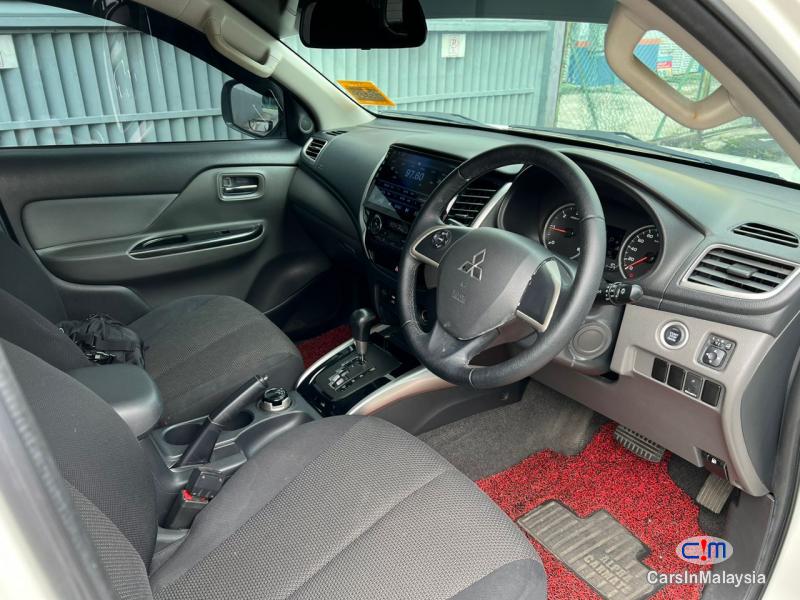 Mitsubishi Triton Automatic 2016 in Kuala Lumpur - image