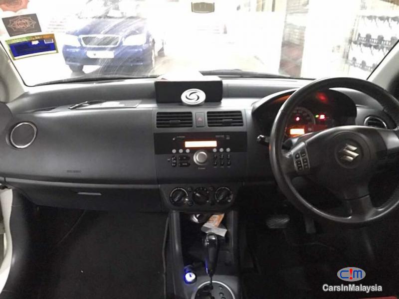 Suzuki Swift Automatic 2011 - image 5