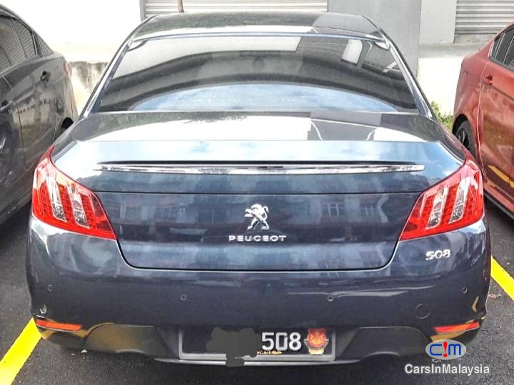 Peugeot 508 16-LITER LUXURY SEDAN TURBO Automatic 2011