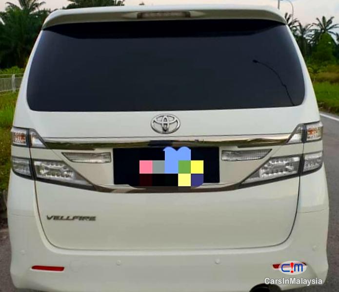 Toyota Vellfire 2.4-LITER LUXURY FAMILY MPV Automatic 2012 - image 2