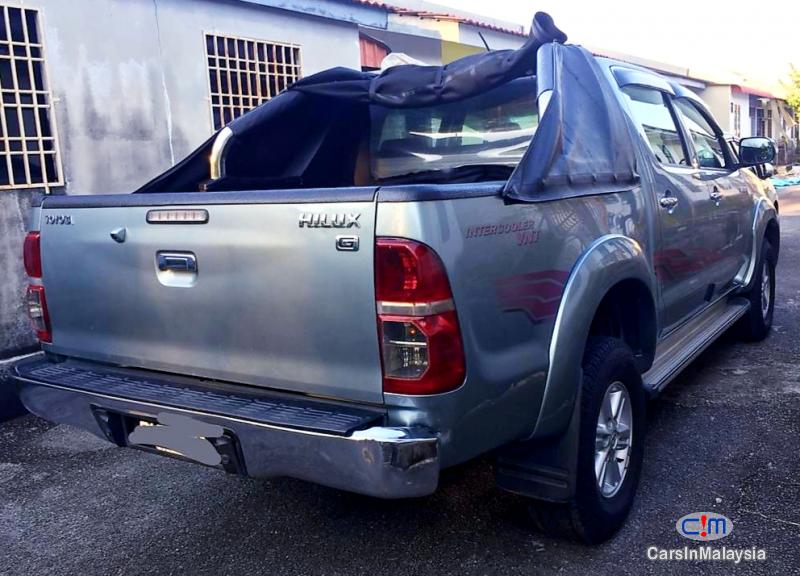 Toyota Hilux 2.5-LITER 4x4 DOUBLE CAB DIESEL INTERCOOLER TURBO Automatic 2014 - image 3