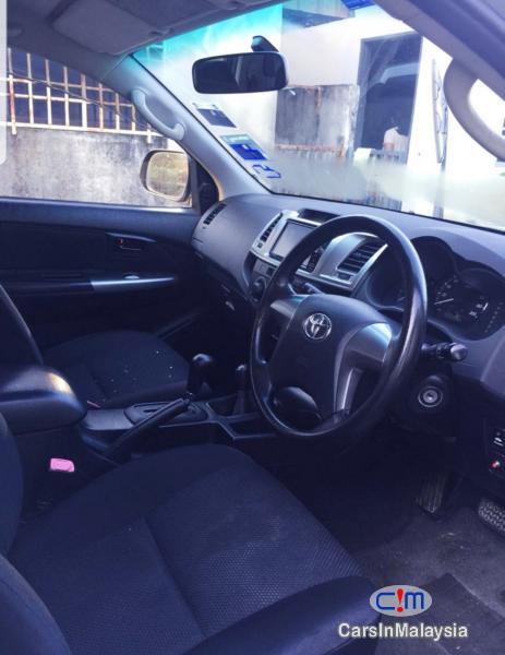 Toyota Hilux 2.5-LITER 4x4 DOUBLE CAB DIESEL INTERCOOLER TURBO Automatic 2014 - image 5