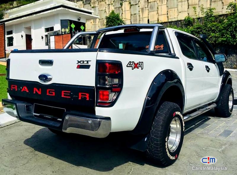 Ford Ranger 2.2-LITER 4X4 4WD DIESEL TURBO Automatic 2016 - image 10