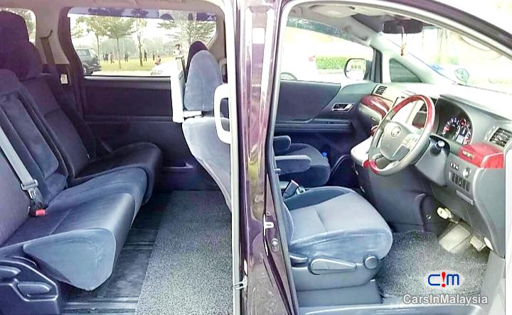 Toyota Vellfire 2.4  Mpv Automatic 2011 - image 12