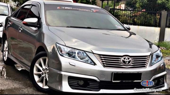 Toyota Camry 2 Automatic 2013 - image 3